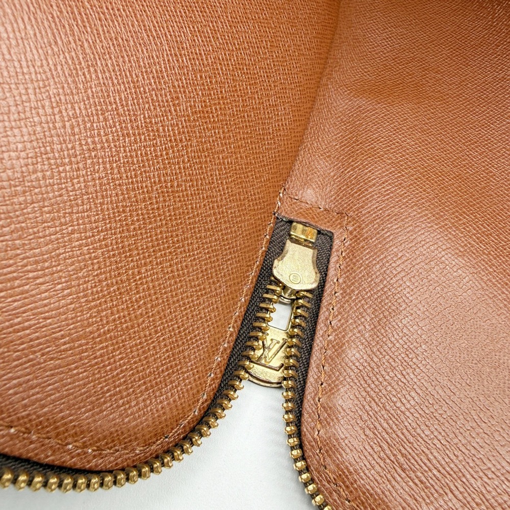 Louis Vuitton Monogram Poche Documents Portfolio (size 15 x 11 in) - 1989 France - Picture 11 of 12